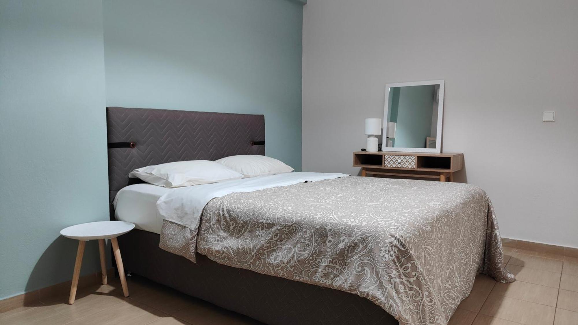 Rock&Roll 1 - Modern apartment in Trikala Exteriör bild