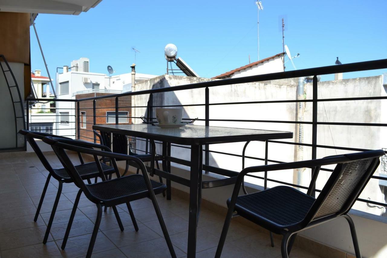 Rock&Roll 1 - Modern apartment in Trikala Exteriör bild